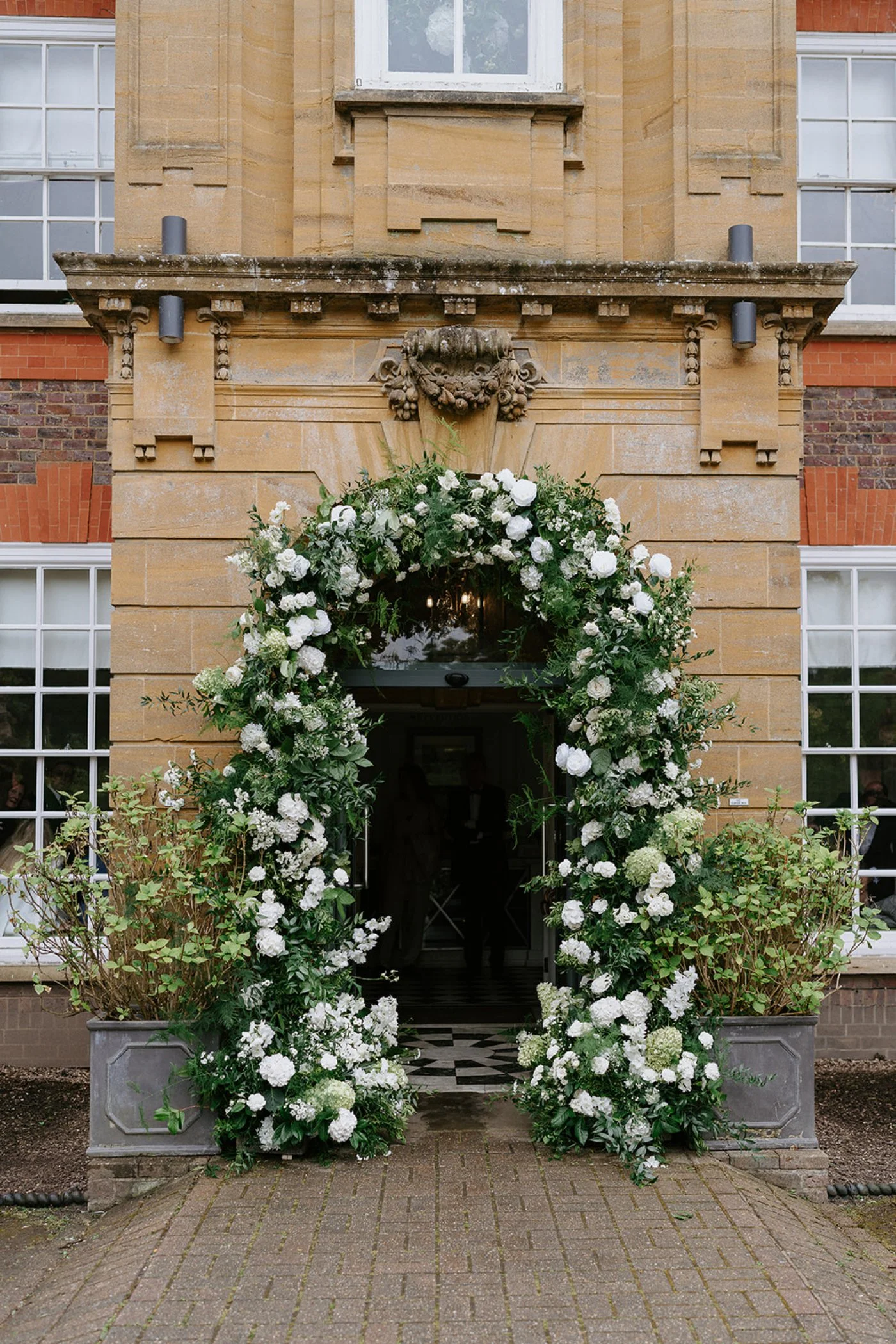 the-way-to-bloom-cotswolds-wedding-florist-09.jpeg