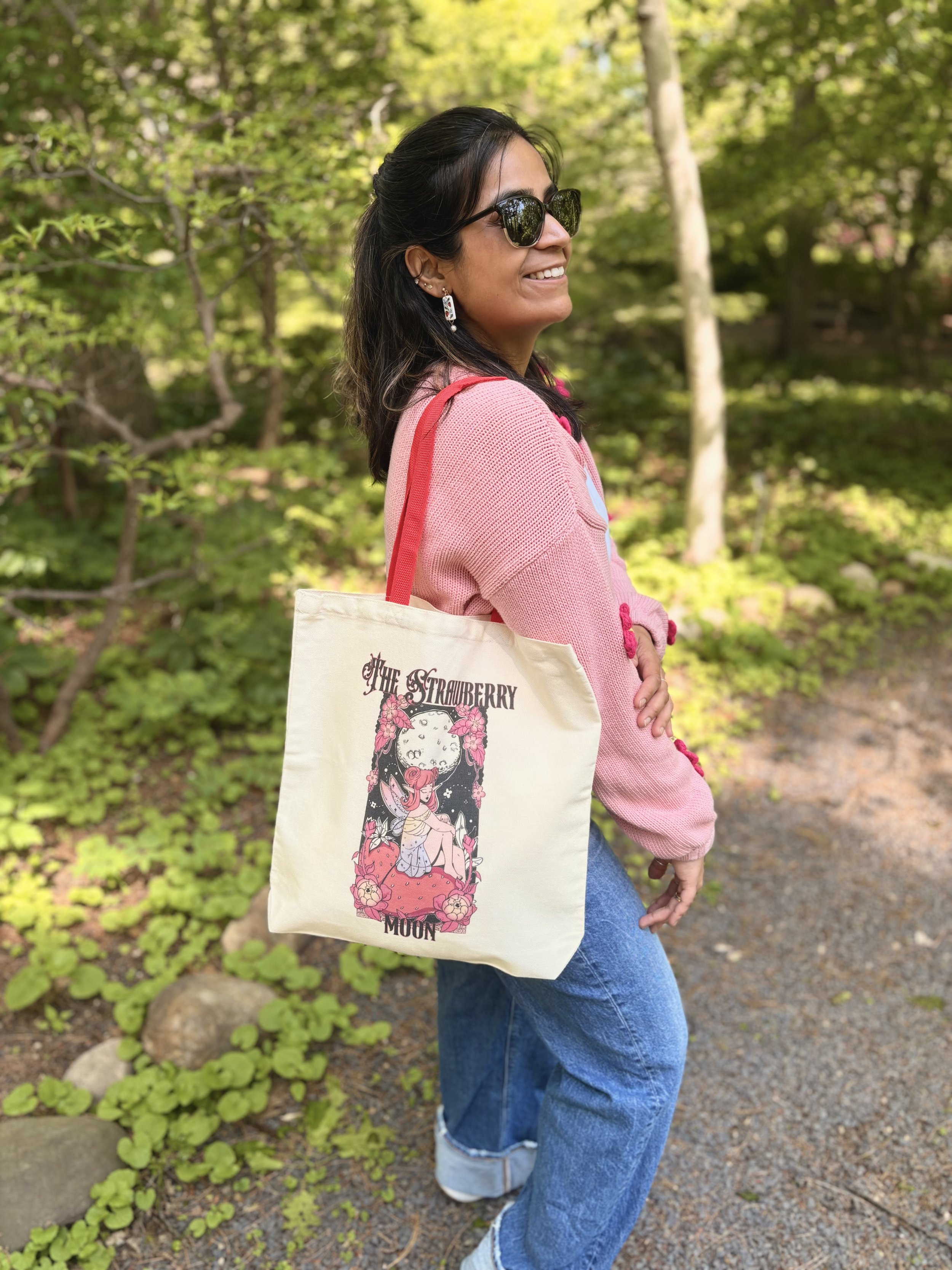 Strawberry_Tote_1.jpg