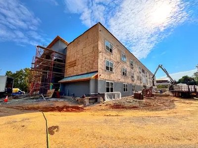 8 BENEFITS OF BUILDING YOUR BUSINESS IN THE SMOKY MOUNTAINS