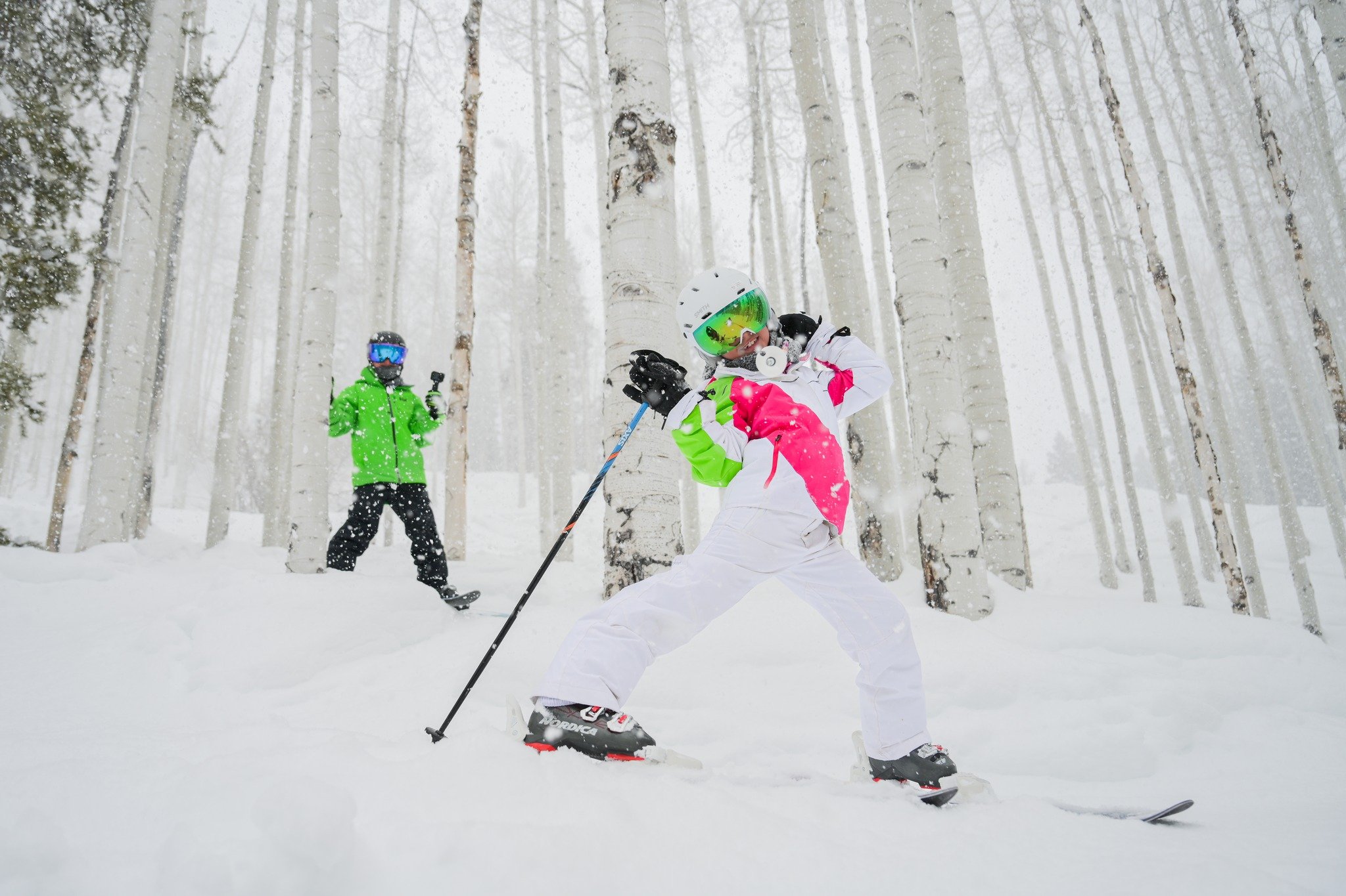 POWDER DAY! 🏔🗻

@parkhyattbc 

#beavercreek #vailcolorado #skiing #coloradofamilyphotographer #WorldOfHyatt #Beavercreek @beavercreek #snowfall #treeskiing #gopro