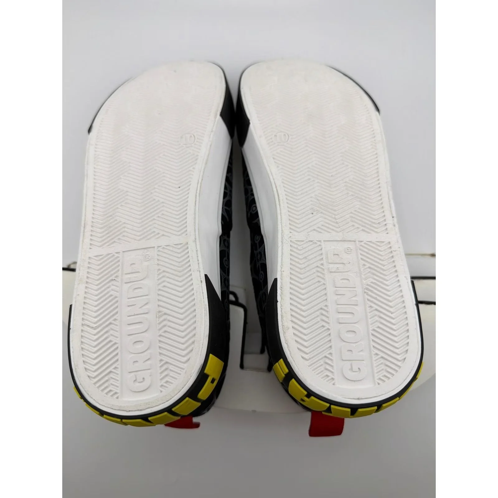 Ground Up Pokemon Pikachu Slip-On Canvas Sneakers Mens 10 — photo 4 of 5