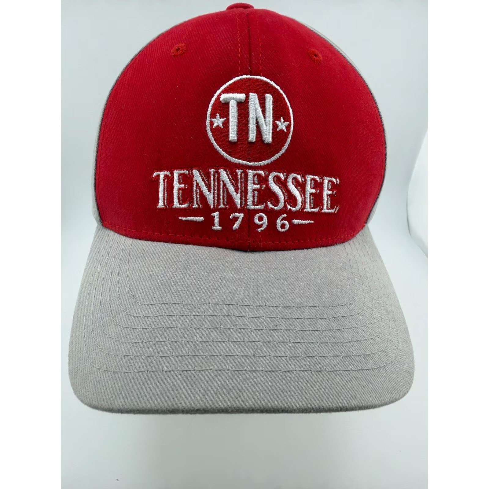 Tennessee 1796 Red Gray Embroidered Mesh Trucker Snapback Hat — photo 1 of 5