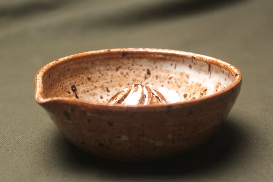 Stoneware Lemon Juicer