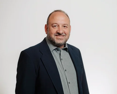Justin Simmons, LCSW-OK, LSCSW-KS, relationship and divorce therapist serving Oklahoma and Kansas.