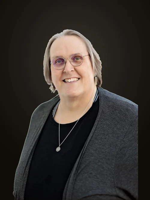 Paula Sophia Schonauer, LCSW of Ala Therapy Collective, therapist for veterans and law enforcement in Oklahoma and Hawaii.