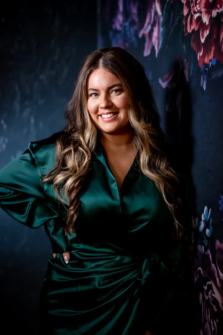 Madison Johnson, LCSW, therapist for adult children of dysfunctional families in Oklahoma at Ala Therapy Collective