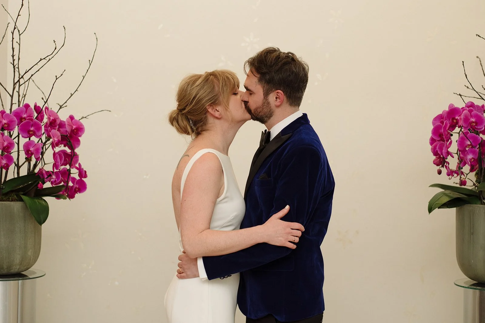 toronto-city-hall-elopement-wedding-ceremony.jpg