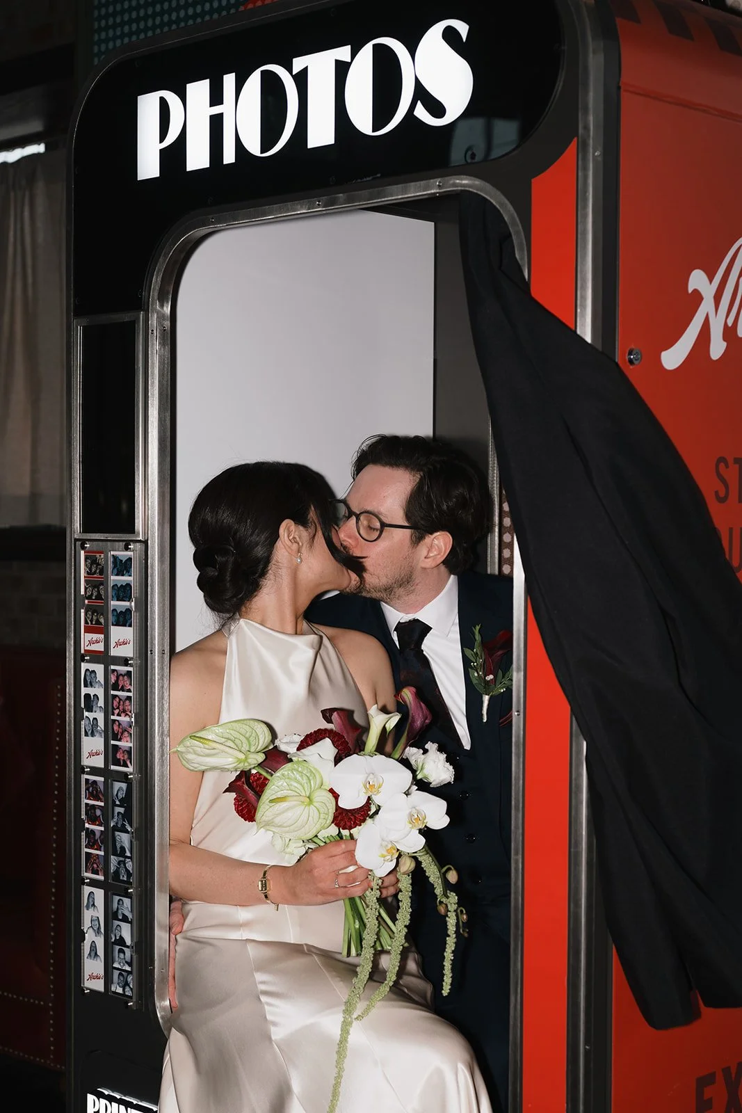 wedding-photography-the-broadview-hotel-Archies-toronto-wedding-bride-and-groom-portraits.jpg