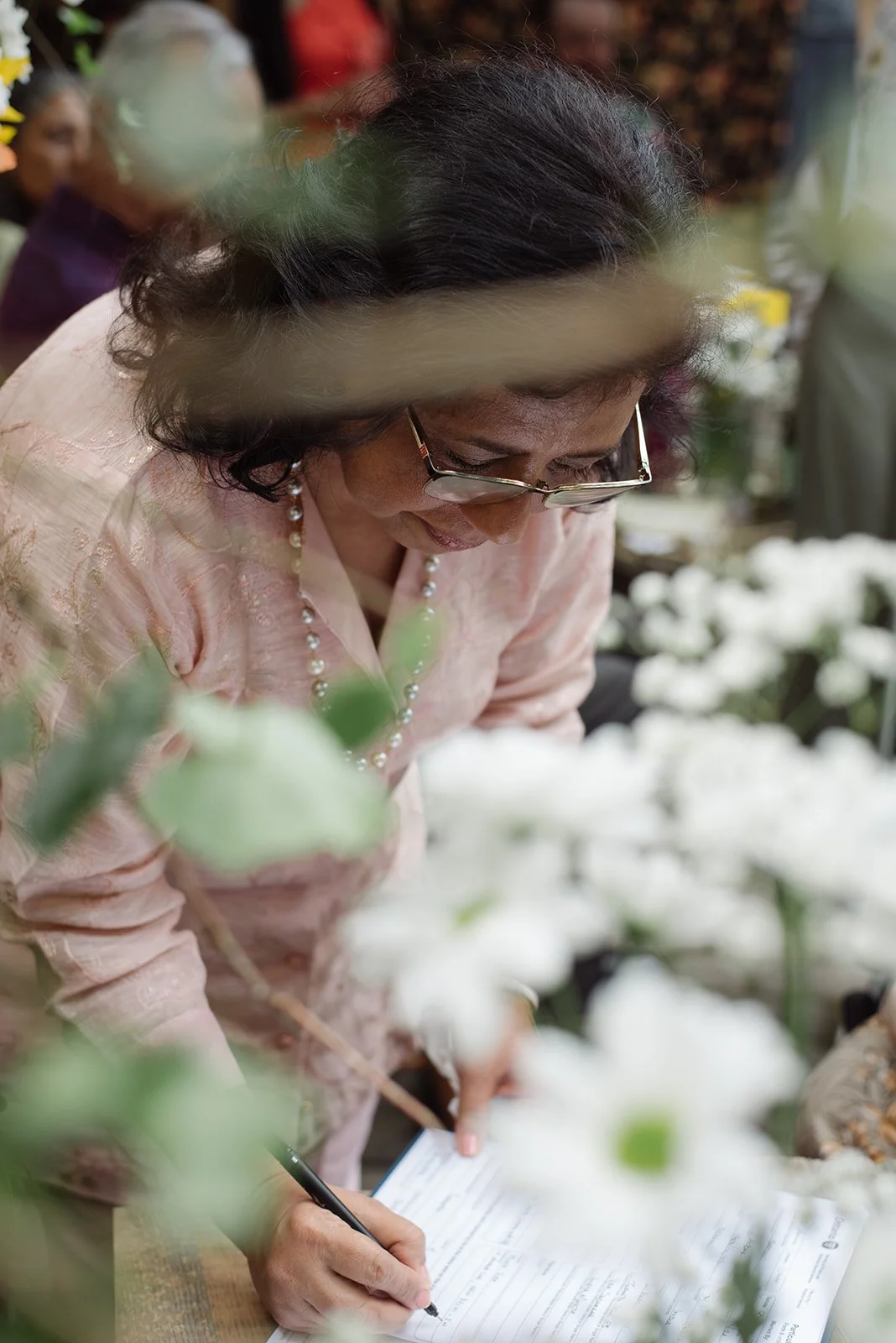 Jessica-Laforet-Toronto-Micro-Wedding-Mother-of-Groom-Florals-Candid.jpg