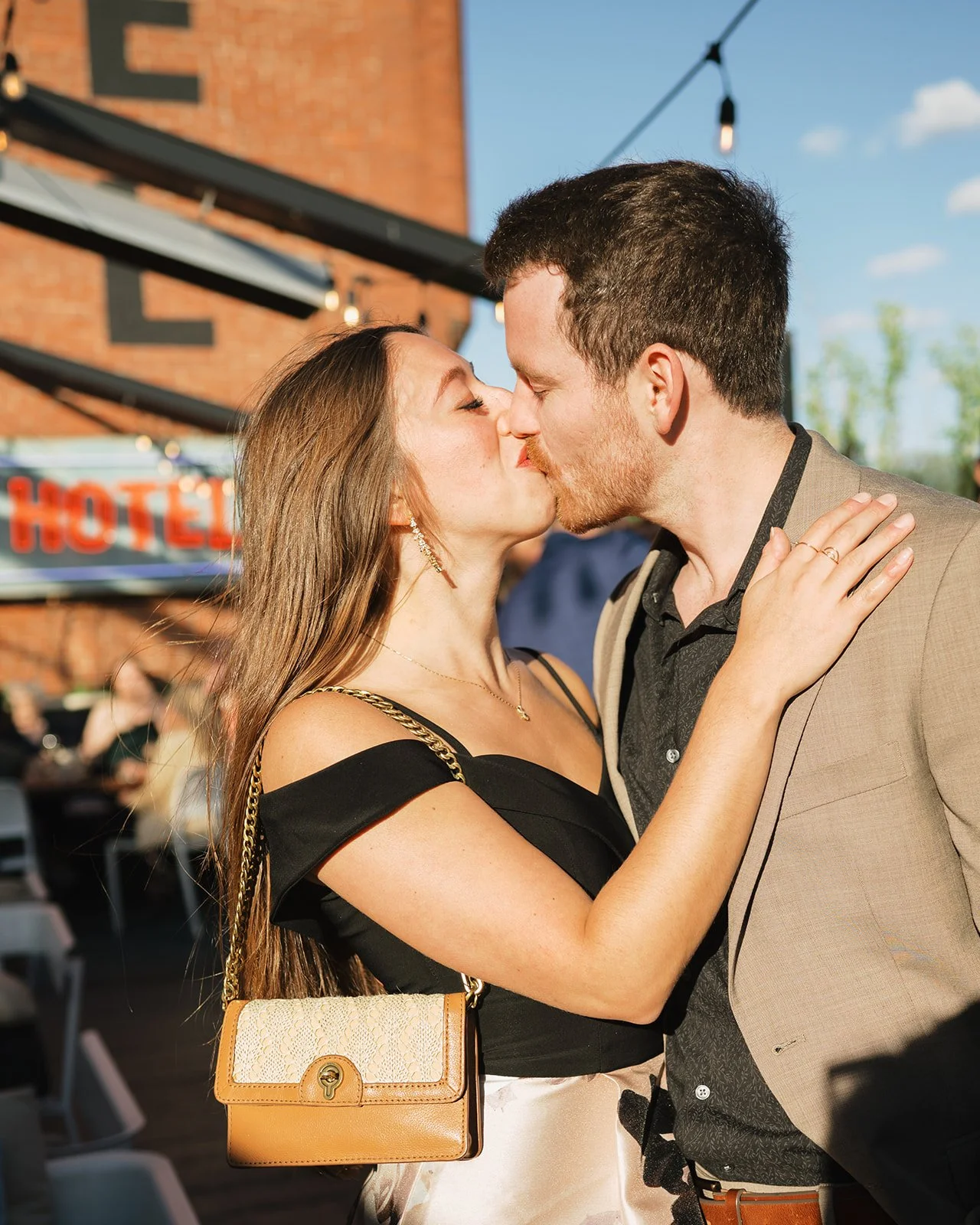 broadview-hotel-rooftop-wedding-cocktail-hour-toronto-guests.jpg