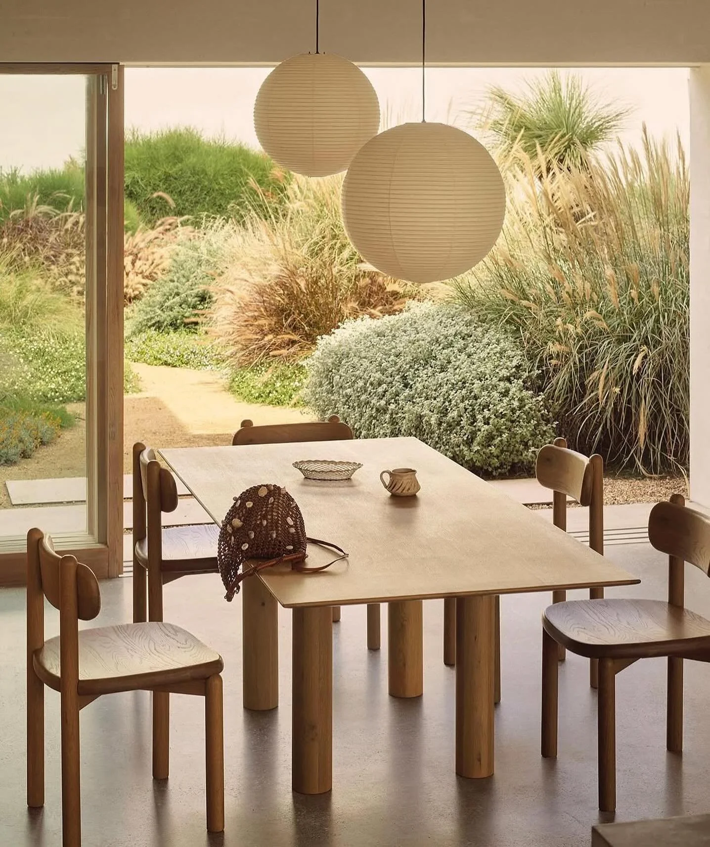 @ellisonstudios 🤎