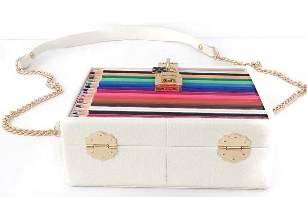 White+Colorful+Muse+Purse+Bottom+Gold+Clasp.jpg
