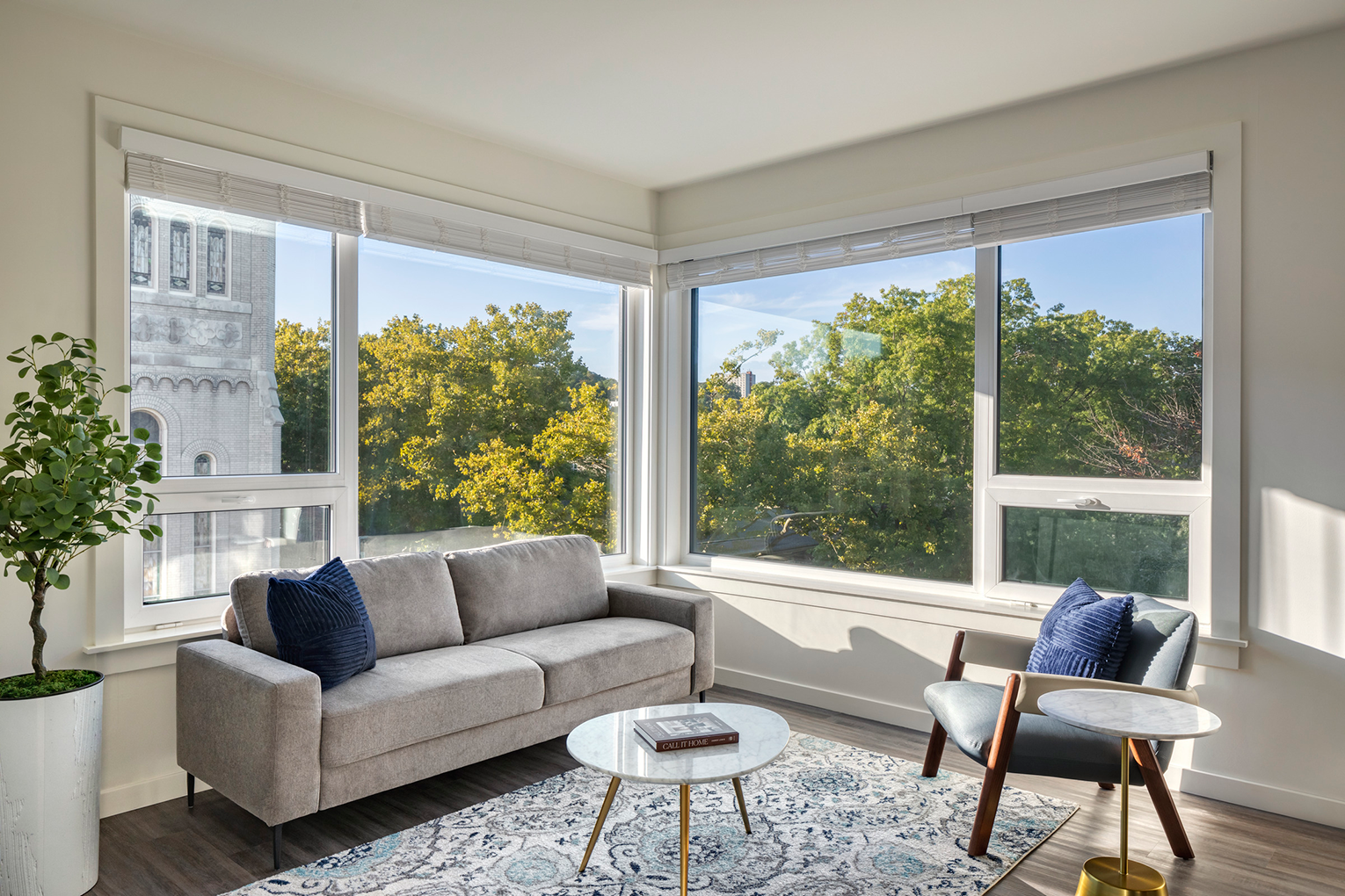 LaMora-Senior-Housing_0079710.00.0_Photo-Int-Resident-Unit-Living-Room_mr-copy.png