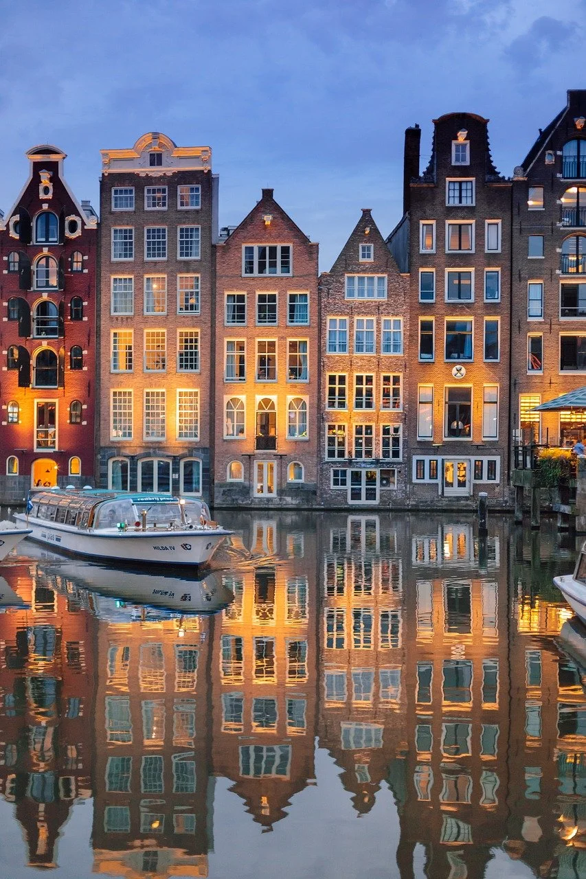 buildings-5582974_1280.jpg