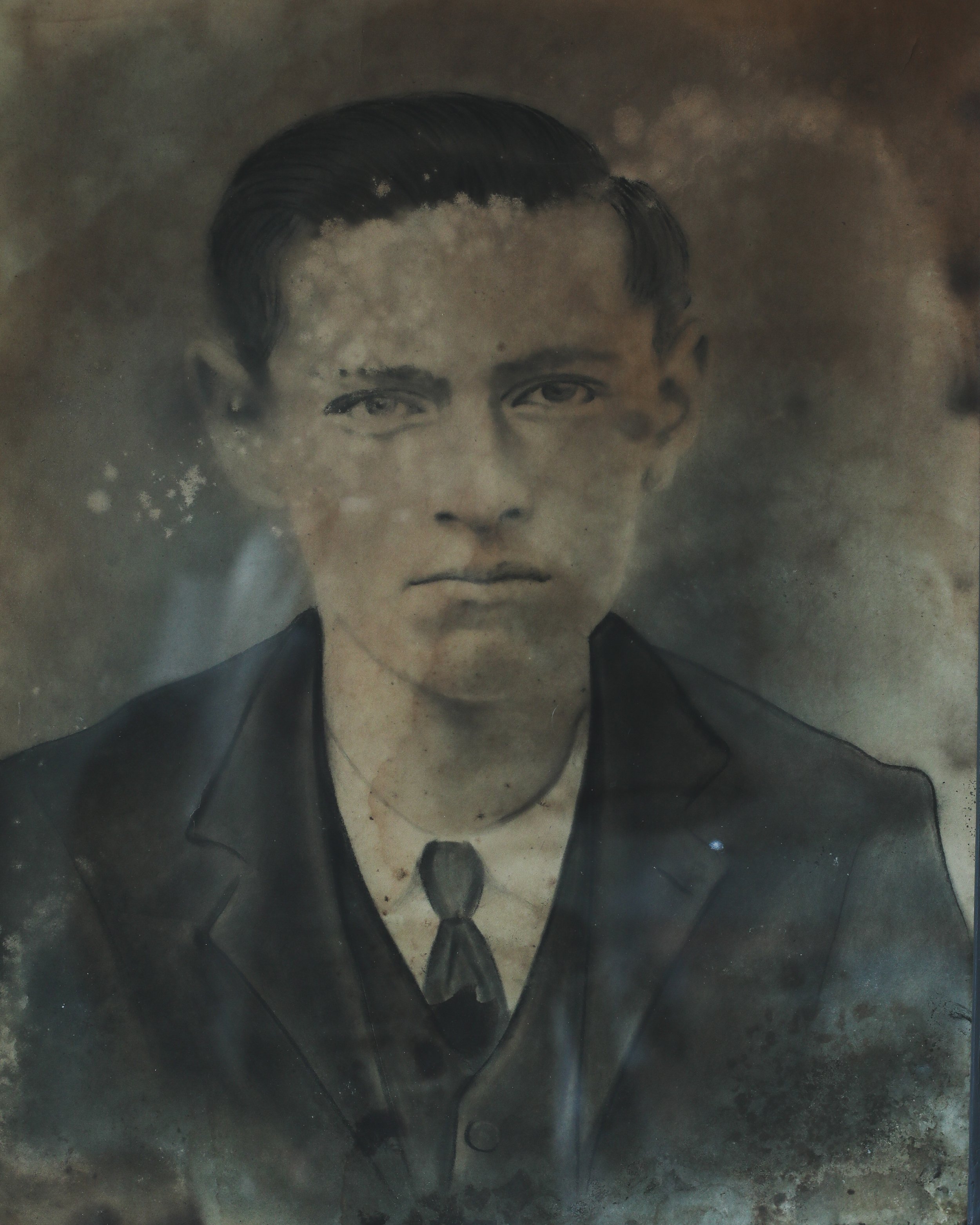 Portrait of a young gentleman-3.jpg