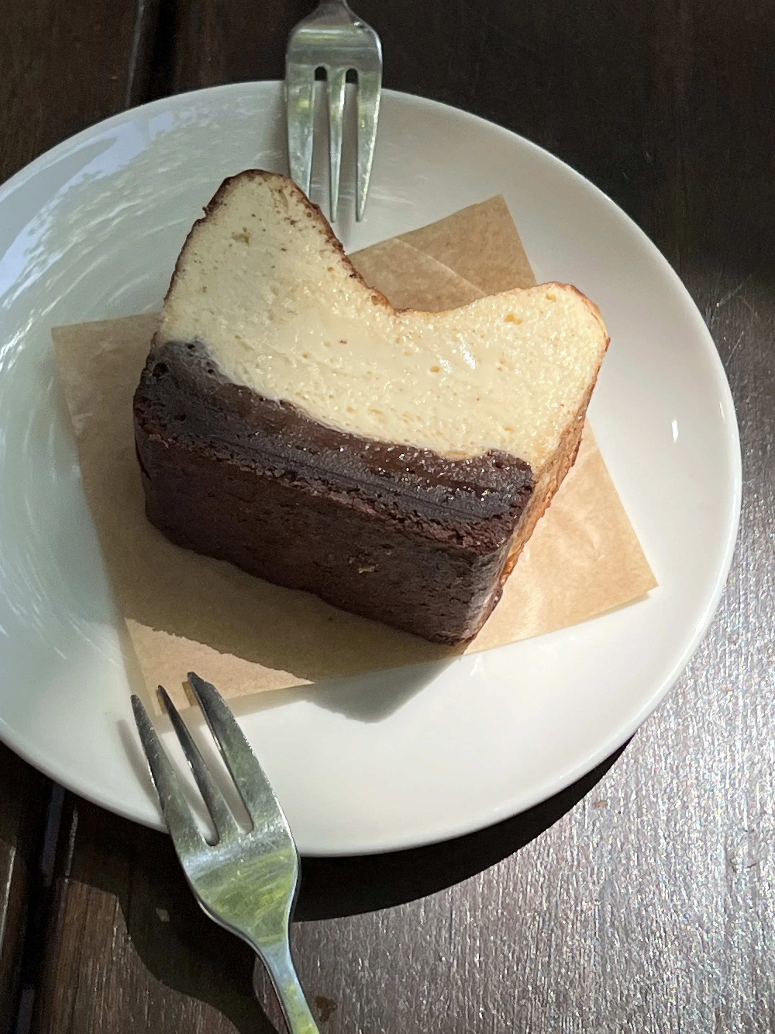 Vanilla Basque Cheese Cake &Brownie