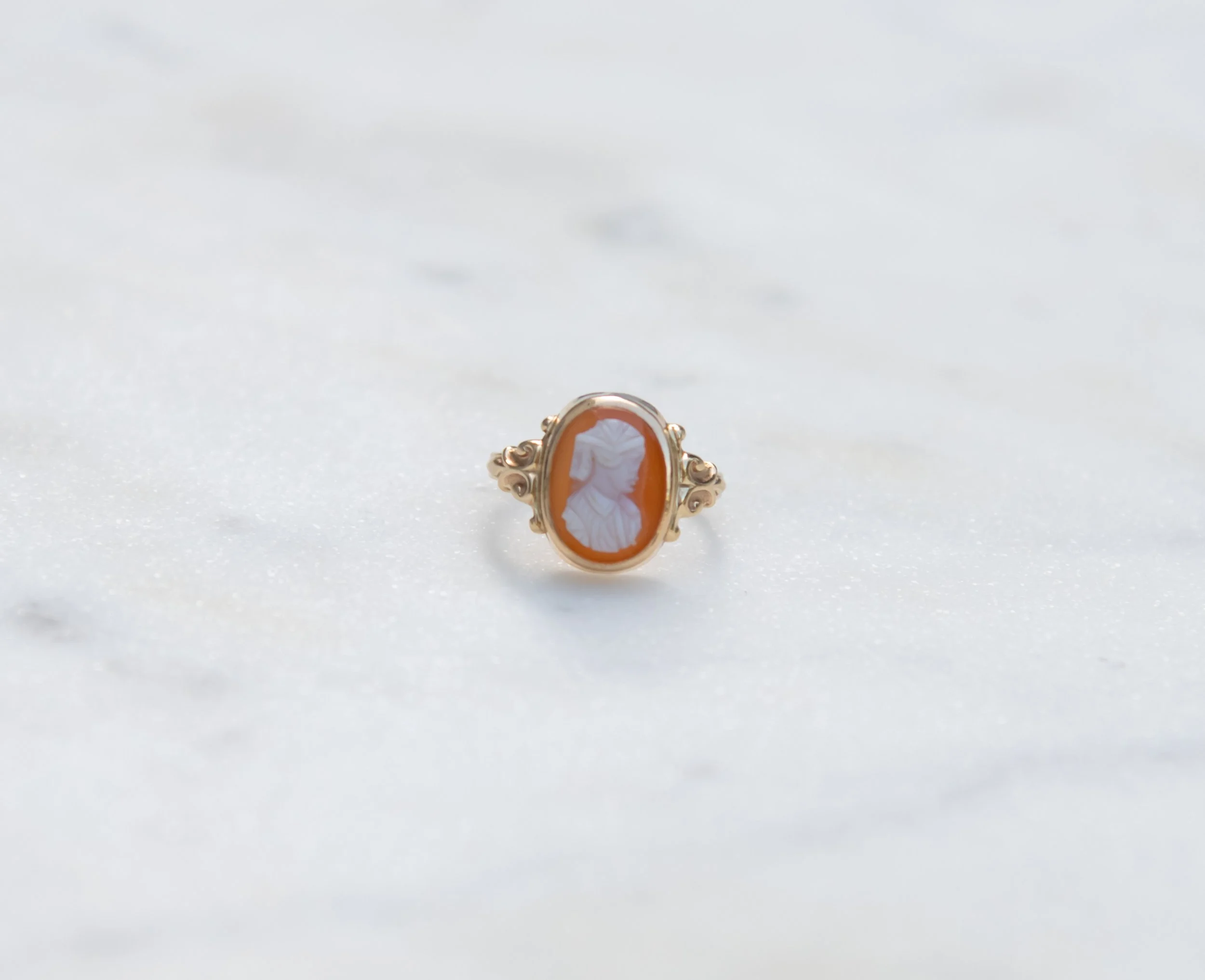Vintage 14K Yellow Gold Cameo Ring