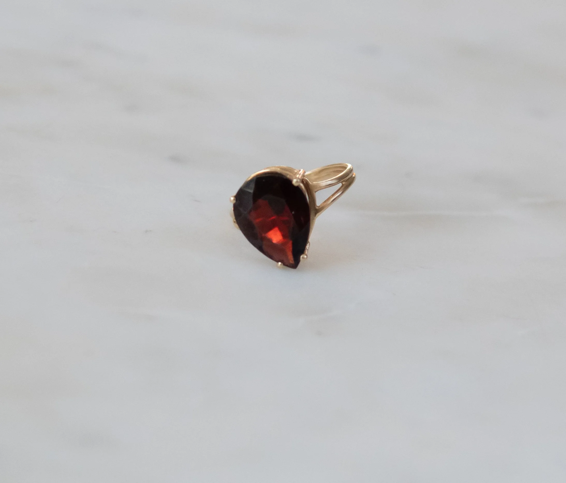 14K Yellow Gold Pear-Shaped Garnet Cocktail Ring