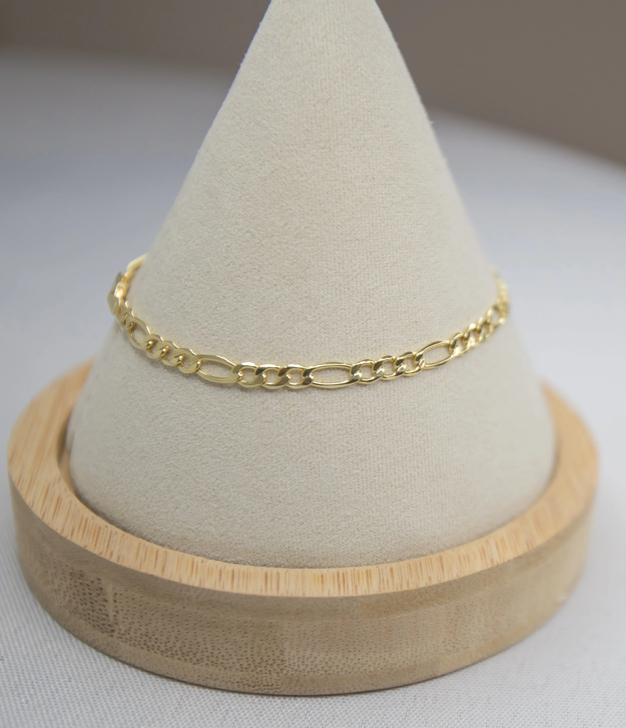 10K Yellow Gold Figaro Bracelet