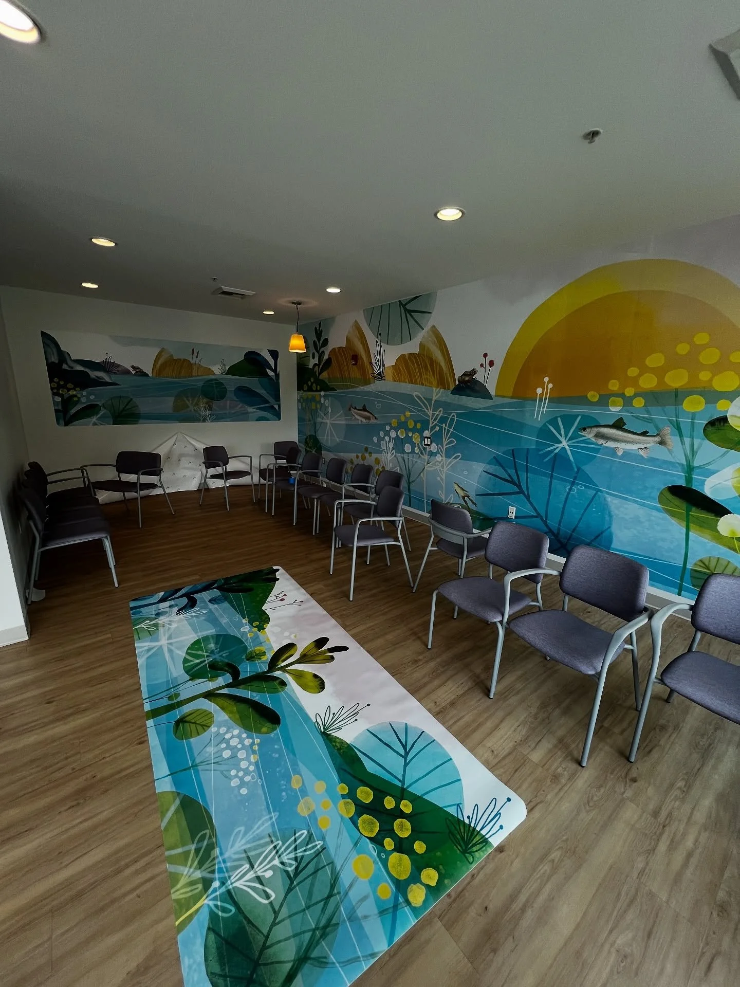 Wrapped up an extensive wall wrap program out at Mary Bridge Children&rsquo;s Hospital today. These graphics really brightened up the space!
#signs #graphics #wallwrap #wallgraphics #graphicdesign #3mcontroltac #3m #graphicsinstaller #graphicinstalle