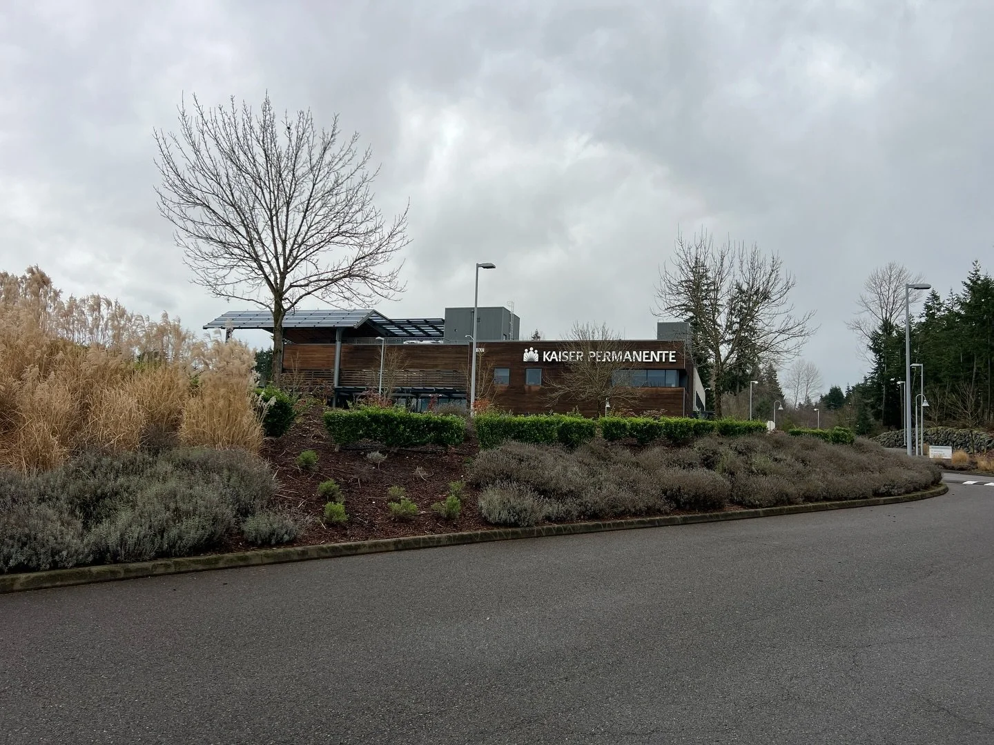 Out with the old and in with the new! Kaiser Permanente monument signs to kickoff 2026! #signs #graphicdesign #signage #signinstall #signinstallation