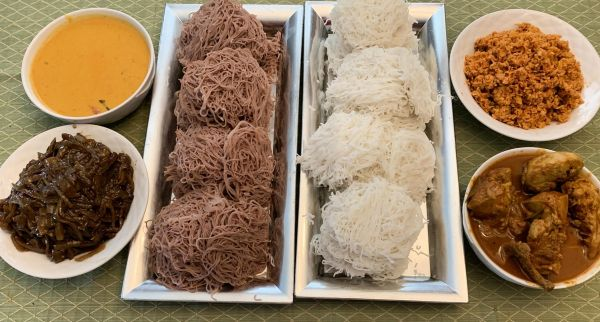 String Hoppers (White, Pack of 10) with Curries, Coconut Sambal & Seeni Sambol