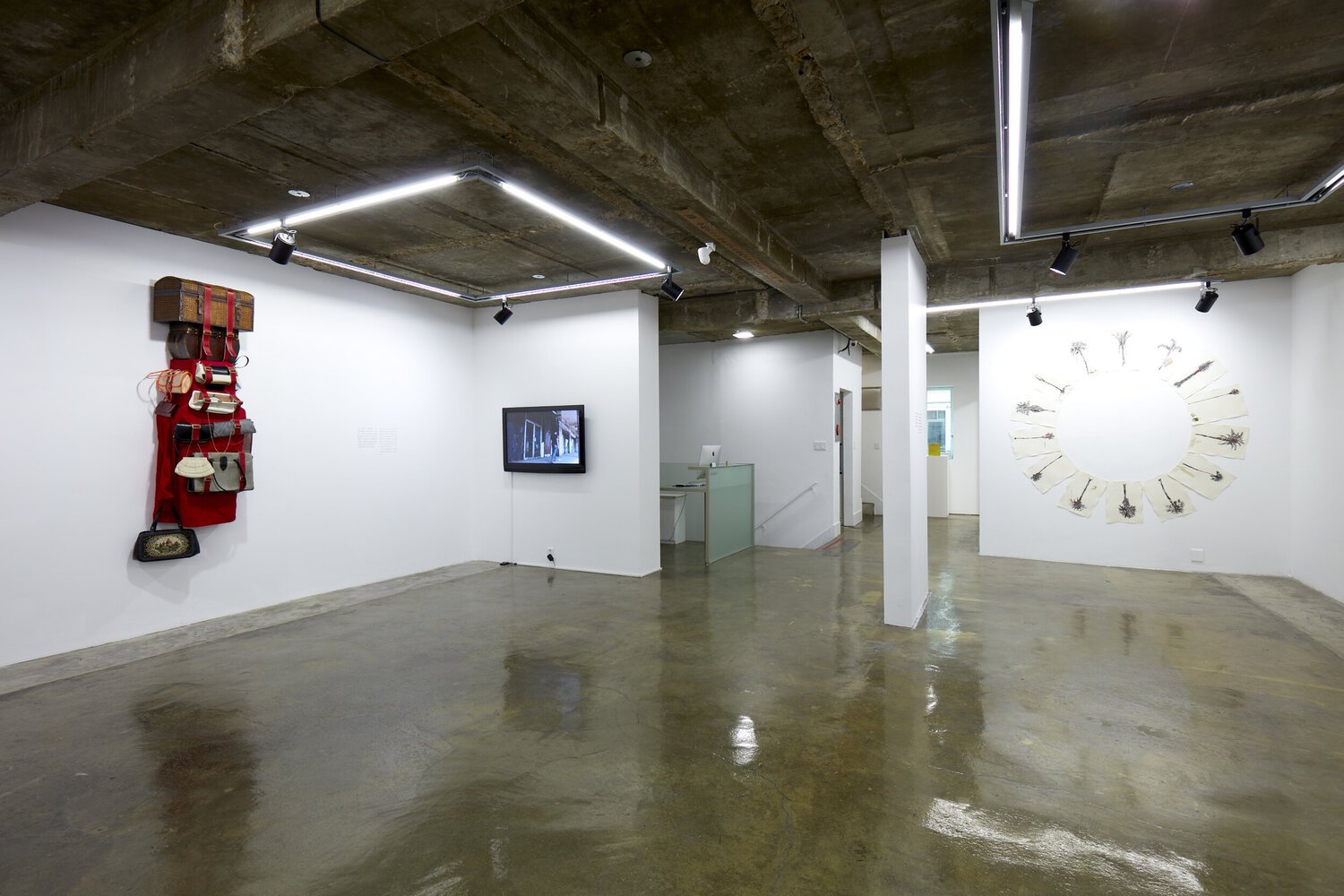 Installation+of,+Henosis,+Works+by+Aliansyah+Caniago,+Mella+Jaarsma,+Baik+Art,+2018Installation+of,+(The+Carrier),+Mella+Jaarsma,+Henosis,+Baik+Art,+2018_curated+by+Joshua+Hashemzadeh.jpg