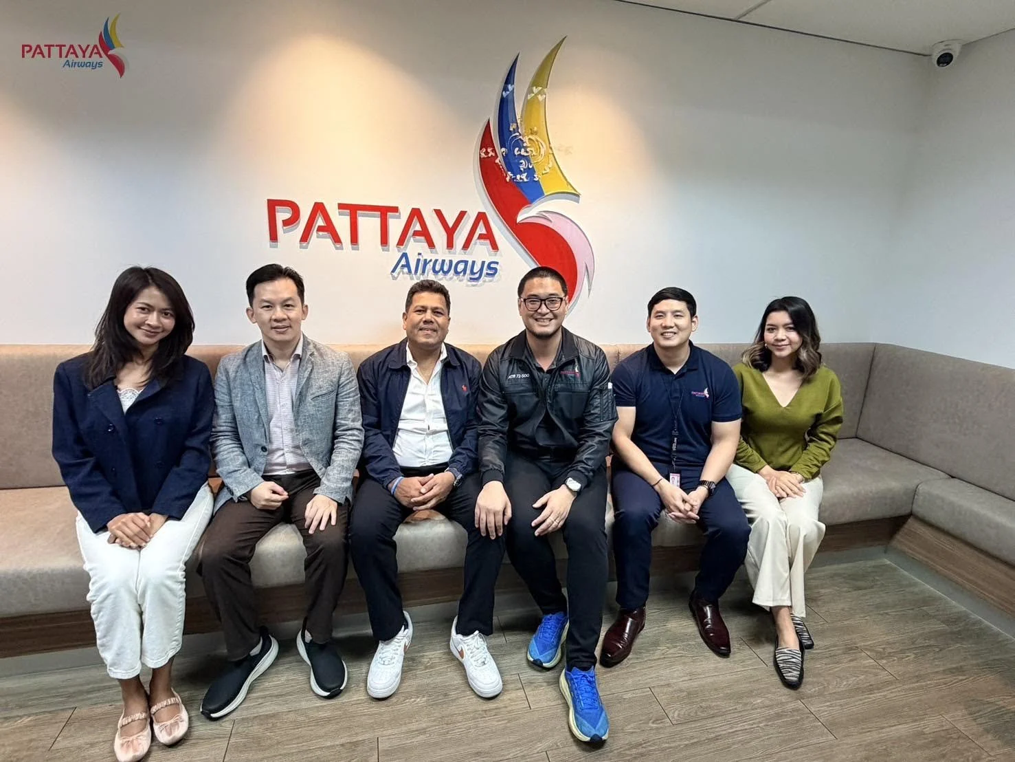 The Ground Operations and Commercial Department of Pattaya Airways held a meeting with ACE Aviation Cambodia to discuss preparations for the planned resumption of flight operations.