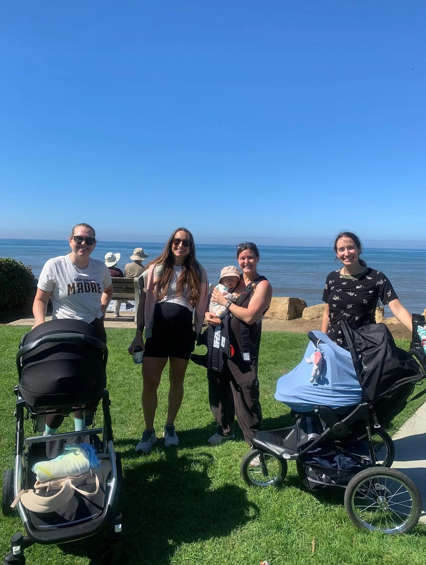 a cozy little seaside walk &amp; talk ☕️☀️

reflecting on &hellip;.

the thin veil between thresholds of embodying the final days of pregnancy one day and holding your baby in your arms the next 

the delicateness &amp; preciousness of the first few 
