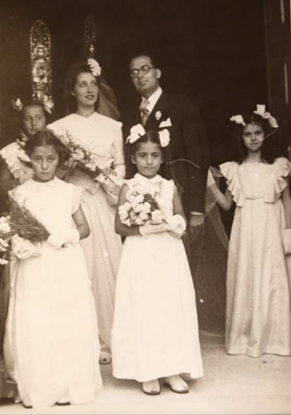 Leyla Tyan and George Emile Berouti's wedding, July 1946. Counterclockwise, starting from the tall girl on the left: Marlène Berouti, Andrée Berouti, Françoise Talamas, and Norma Gelat.