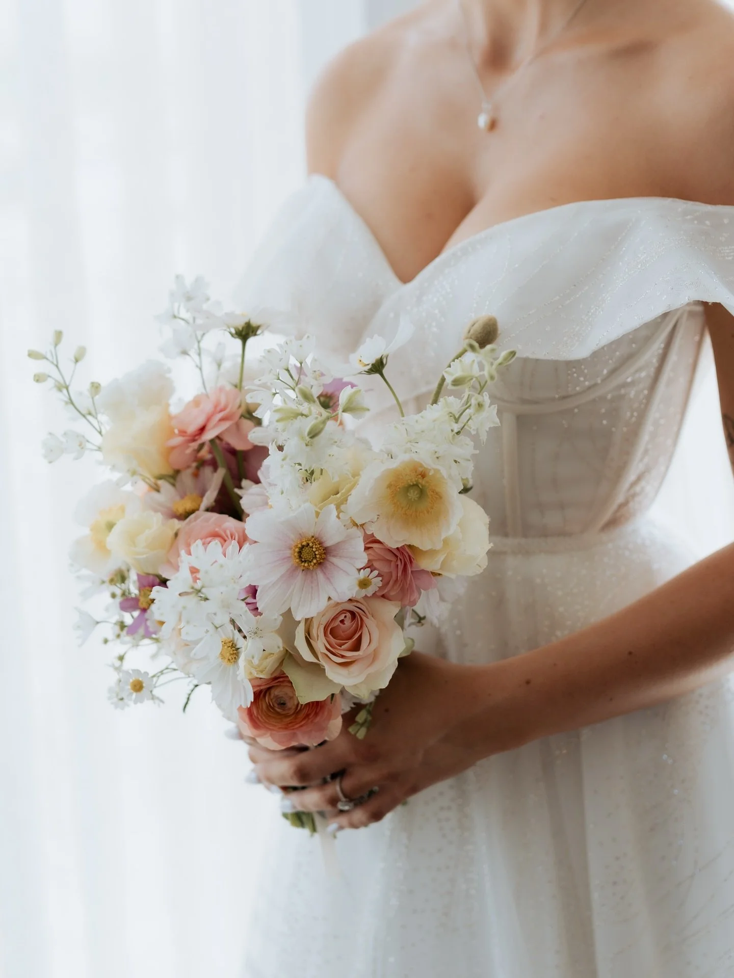Forever in awe of beautiful brides and the way Folk Lane captures them so effortlessly 🤍🏹