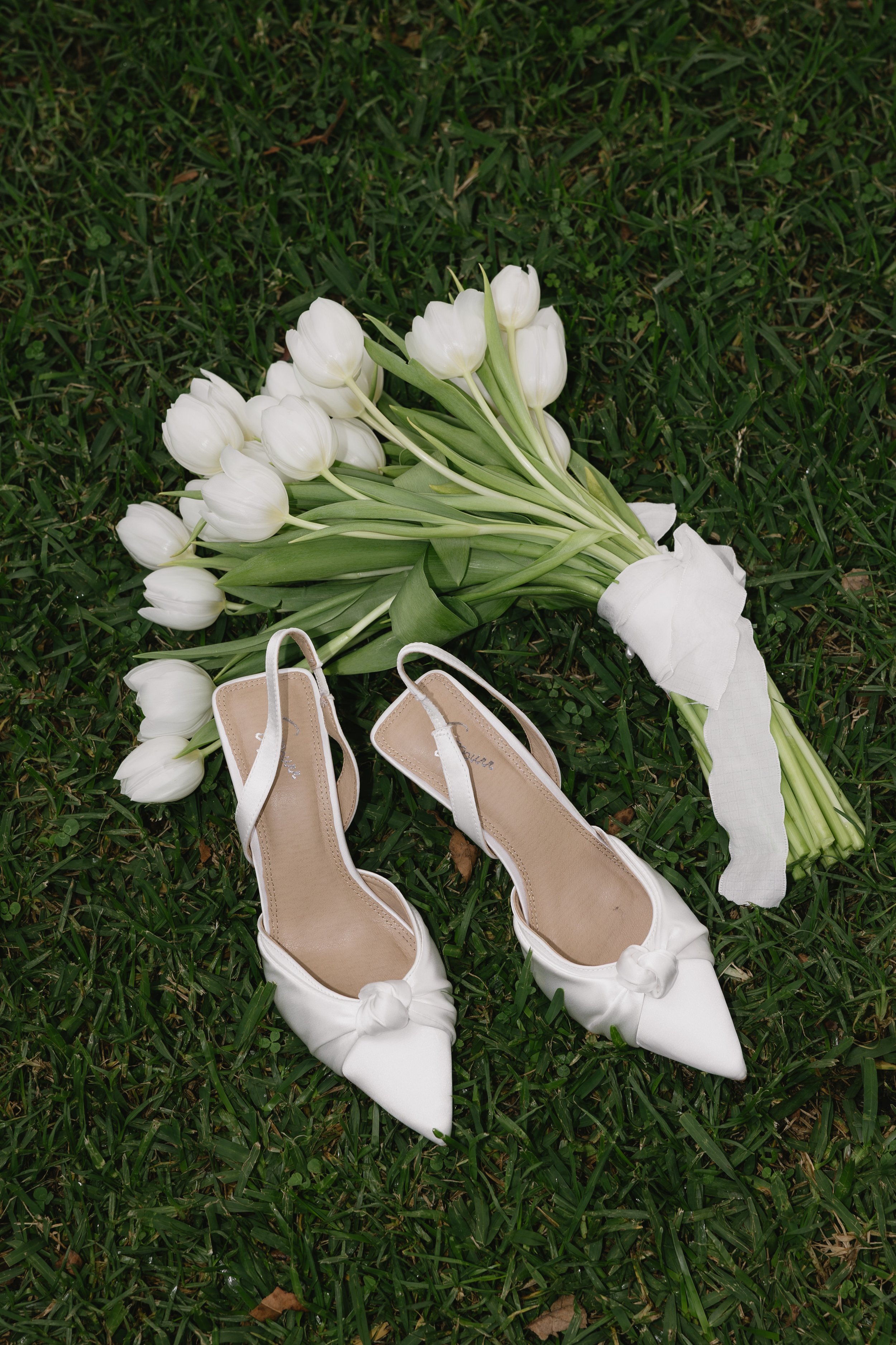 “How much do wedding flowers cost in NSW?”  “Best wedding flower varieties for summer weddings”  “Central Coast wedding venues and the flowers that suit them”  “How to choose your bridal bouquet style