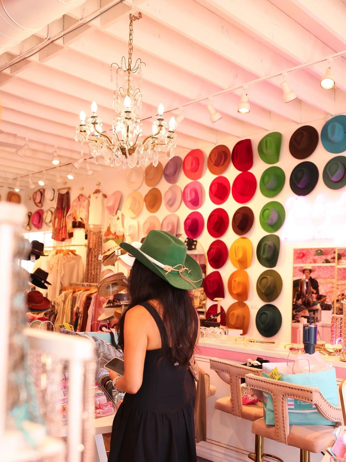 We love those post hat making chats with your friends while you admire your new hats
✨
At the Hat Bar, you&rsquo;re not just getting a new accessory, you&rsquo;re making memories together.

Join us TODAY for our Friendsgiving Event and get 20% off wh