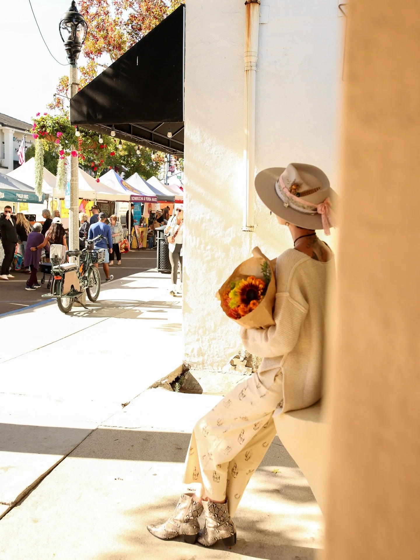 Holiday shopping, but make it fun AND local ✨

Spend your Wednesday at the @carlsbadfarmersmarket, then stop by the @hatbar_carlsbad Bar to get outfit ready and check off some holiday gifts with a one of a kind custom hat🤠

Book a hat styling appoin