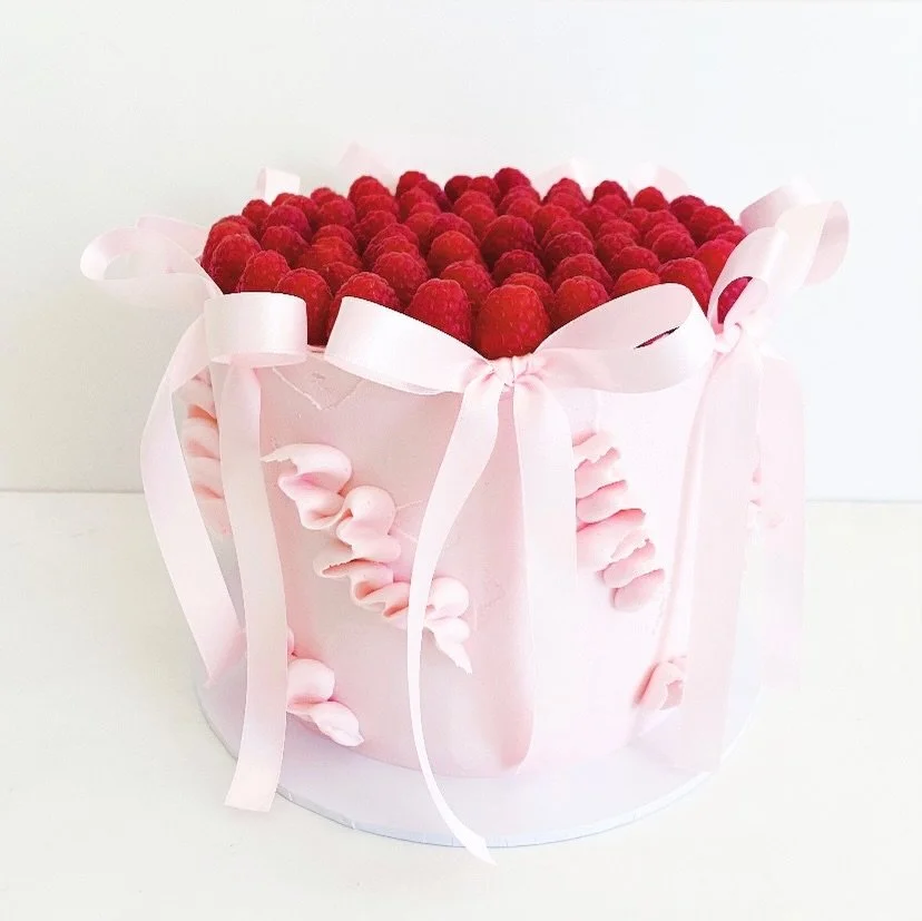 Pretty pink with raspberries on top 🎀