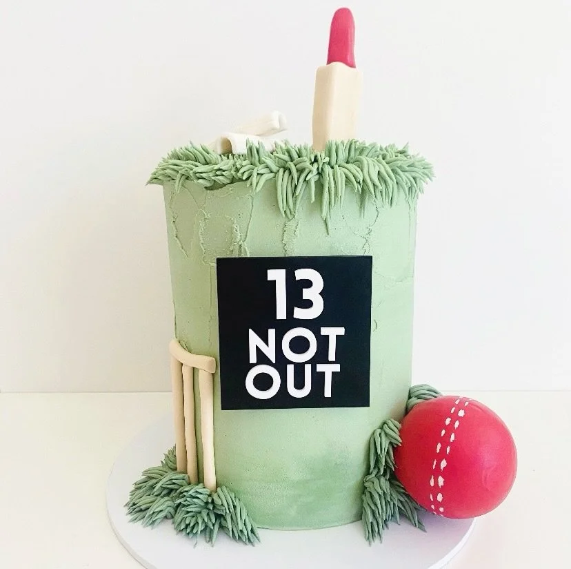 Another cricket cake 🏏 

#cricketcake