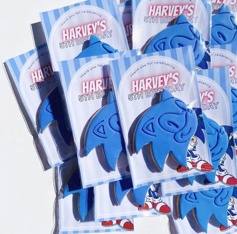 Sonic cookie party favours and mini cupcakes 🧁💙

#soniccookies #soniccupcakes
