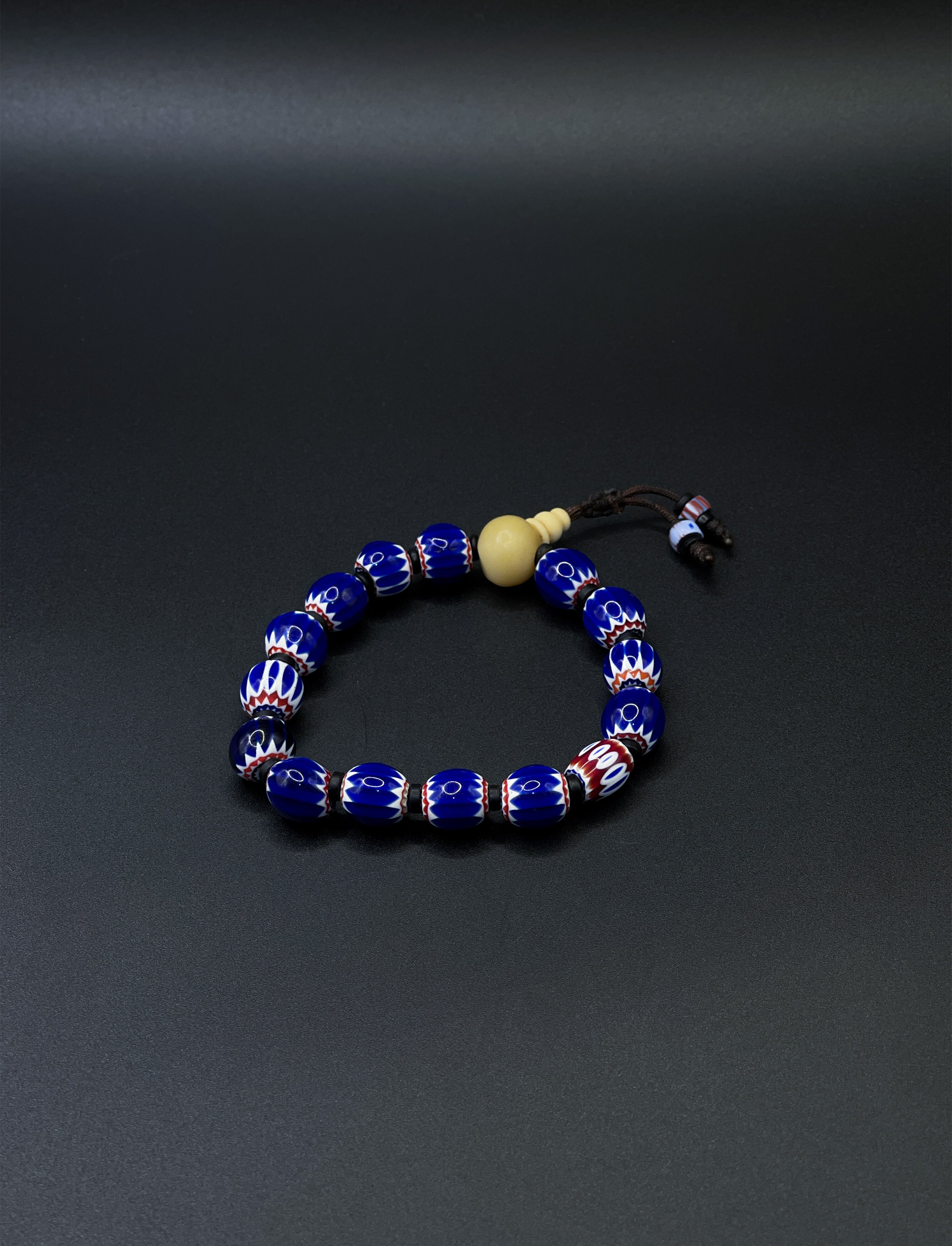 bracelet2.jpg