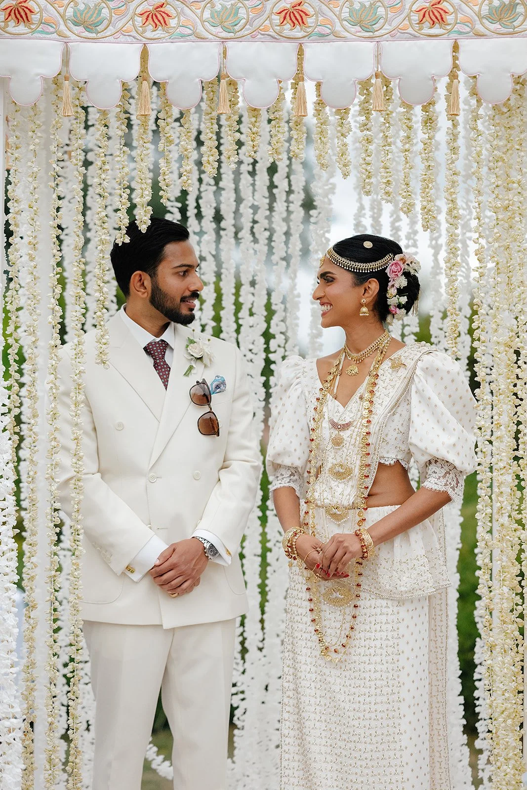 A modern Sri Lankan wedding at West Horsley Place