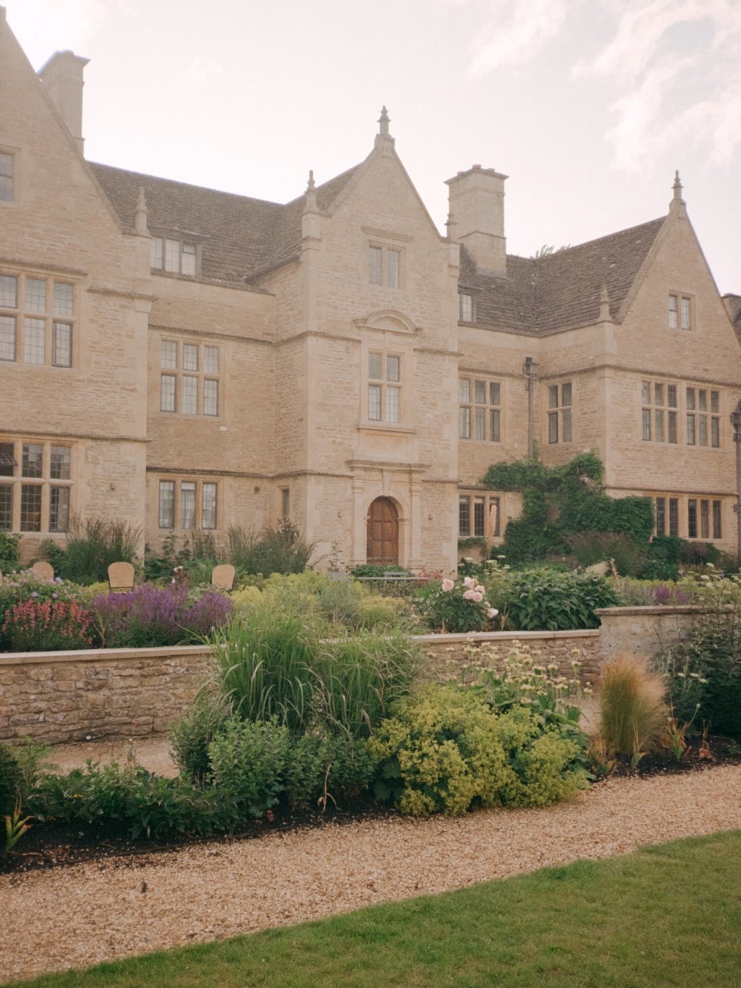 K&amp;C on film 

Photographer @emilyjayneweddings 
Florist @flowers_by_blomme 
Venue @kinhousewiltshire 

#weddingplanning #weddingstyling #weddingdesign #weddinginspiration #weddingplanner