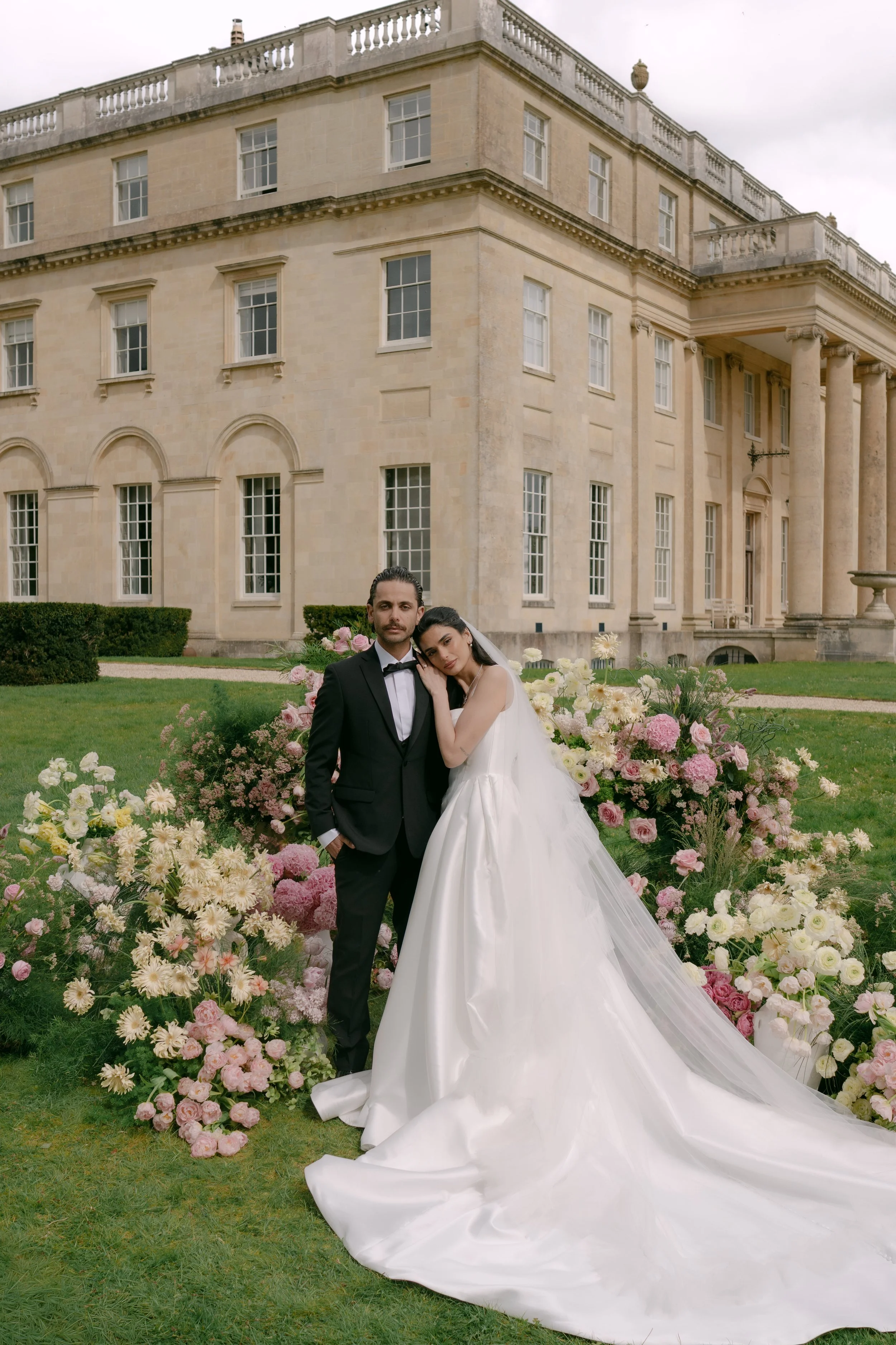 Spring wedding outdoor couple portraits 