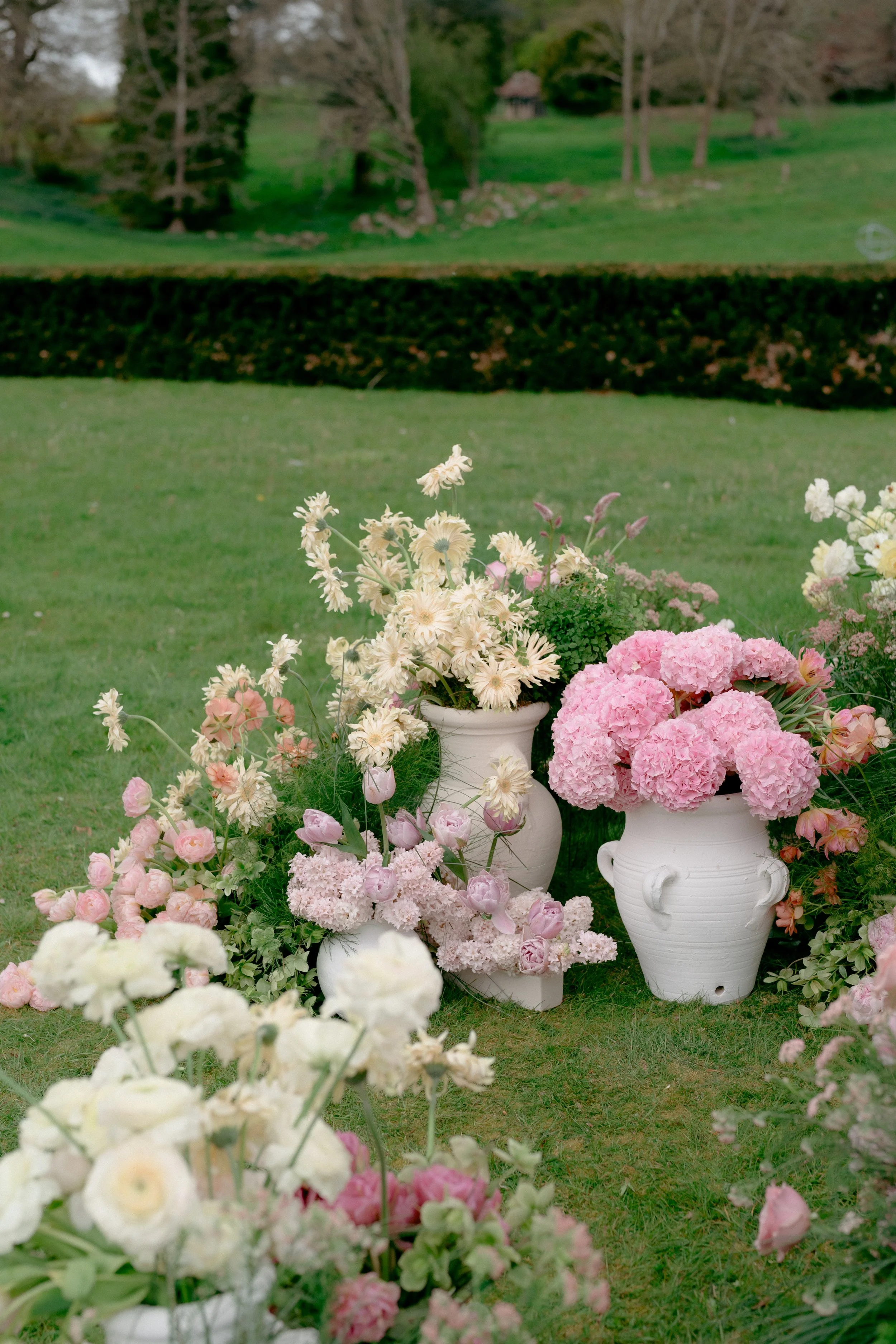 Spring wedding ceremony flowers