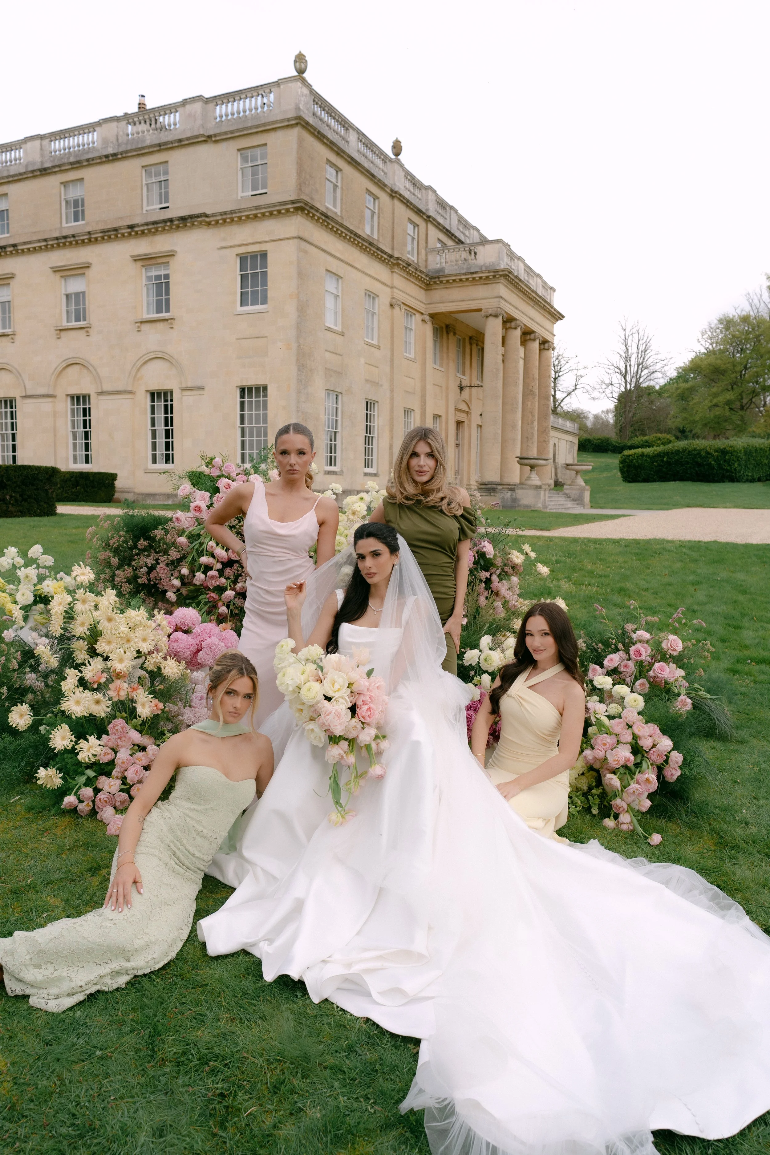 Editorial bridesmaids photos 