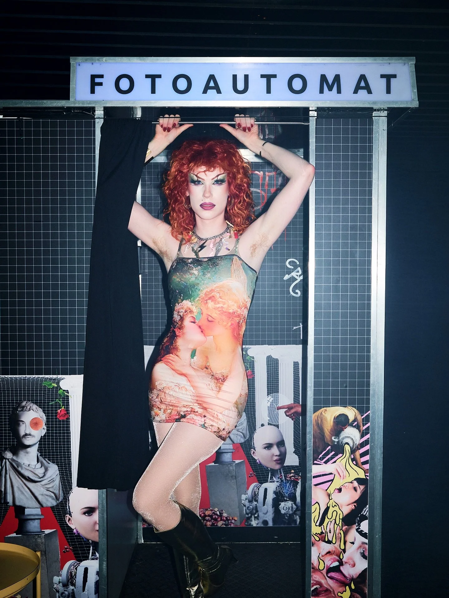 Runde knutschen im Fotoautomat?
Hotel Shanghai 2025
📷 @frl_hoffmann 

#msbless #beblessed