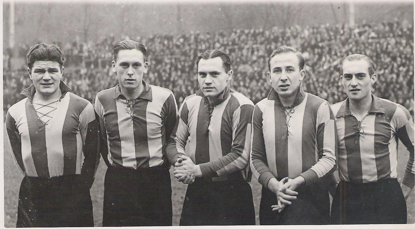1942