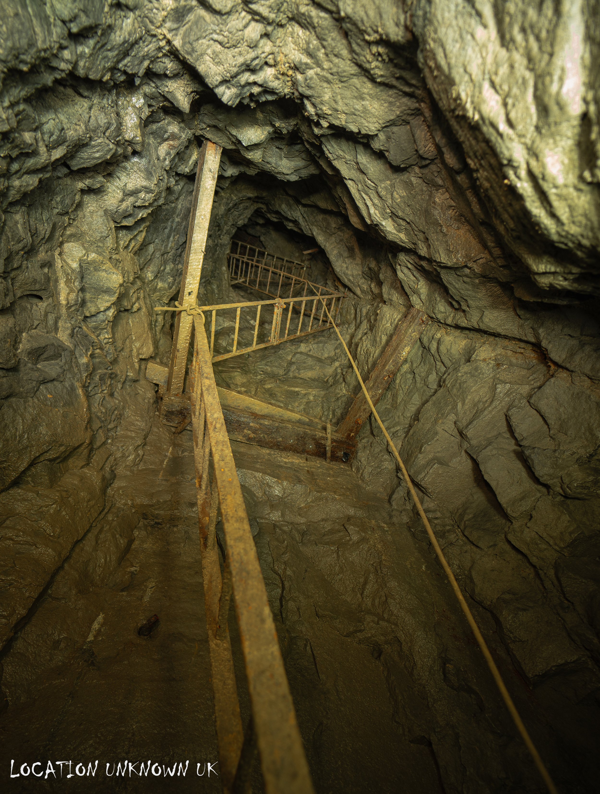 The infamous zig-zag ladders.