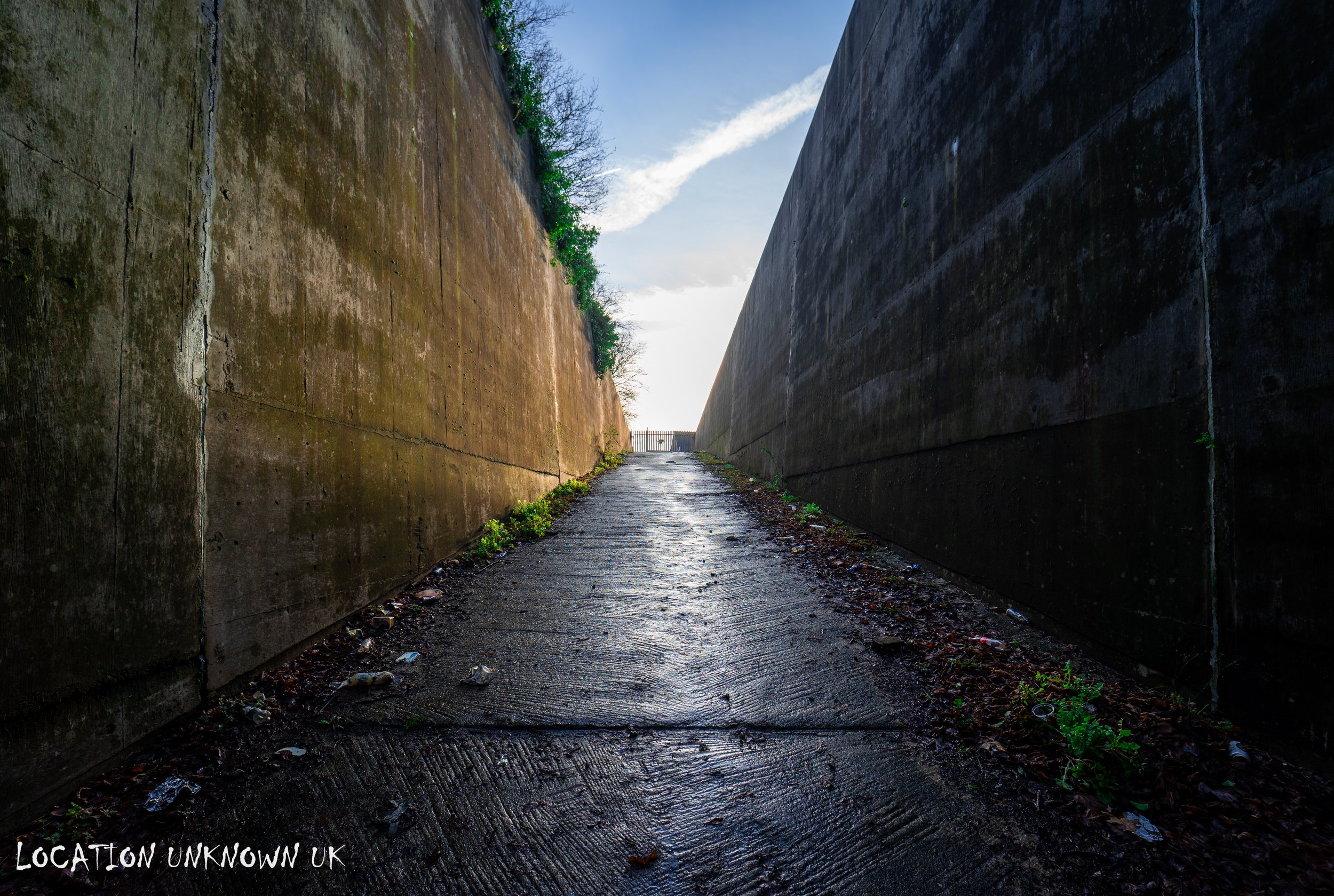 Concrete ramp that replaced the original cutting in 1984.
