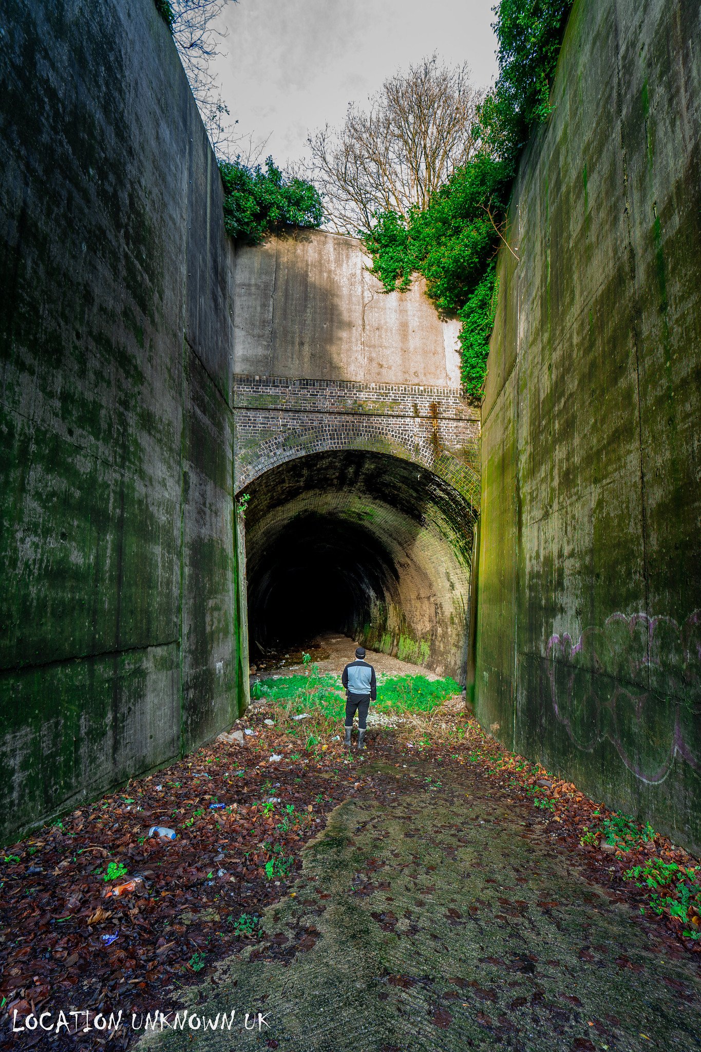 Entering via the Southern portal.