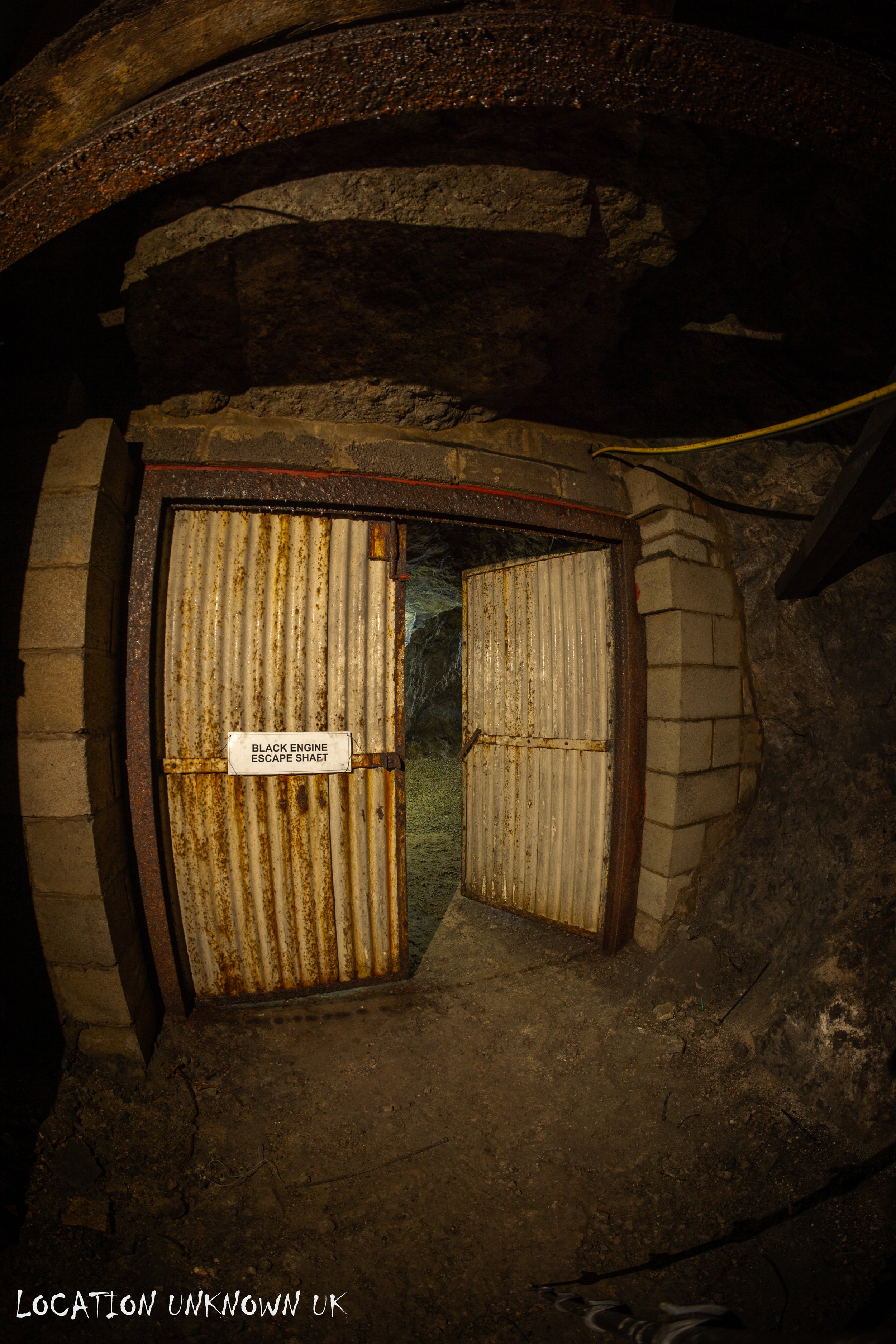 From here we would make our way to 'Black engine Shaft' a sign that seems to been present everywhere in this place. It stems from T'wod man lead workings but in more recent years it was used by the Flourspar workers as an escape shaft, refuge area a
