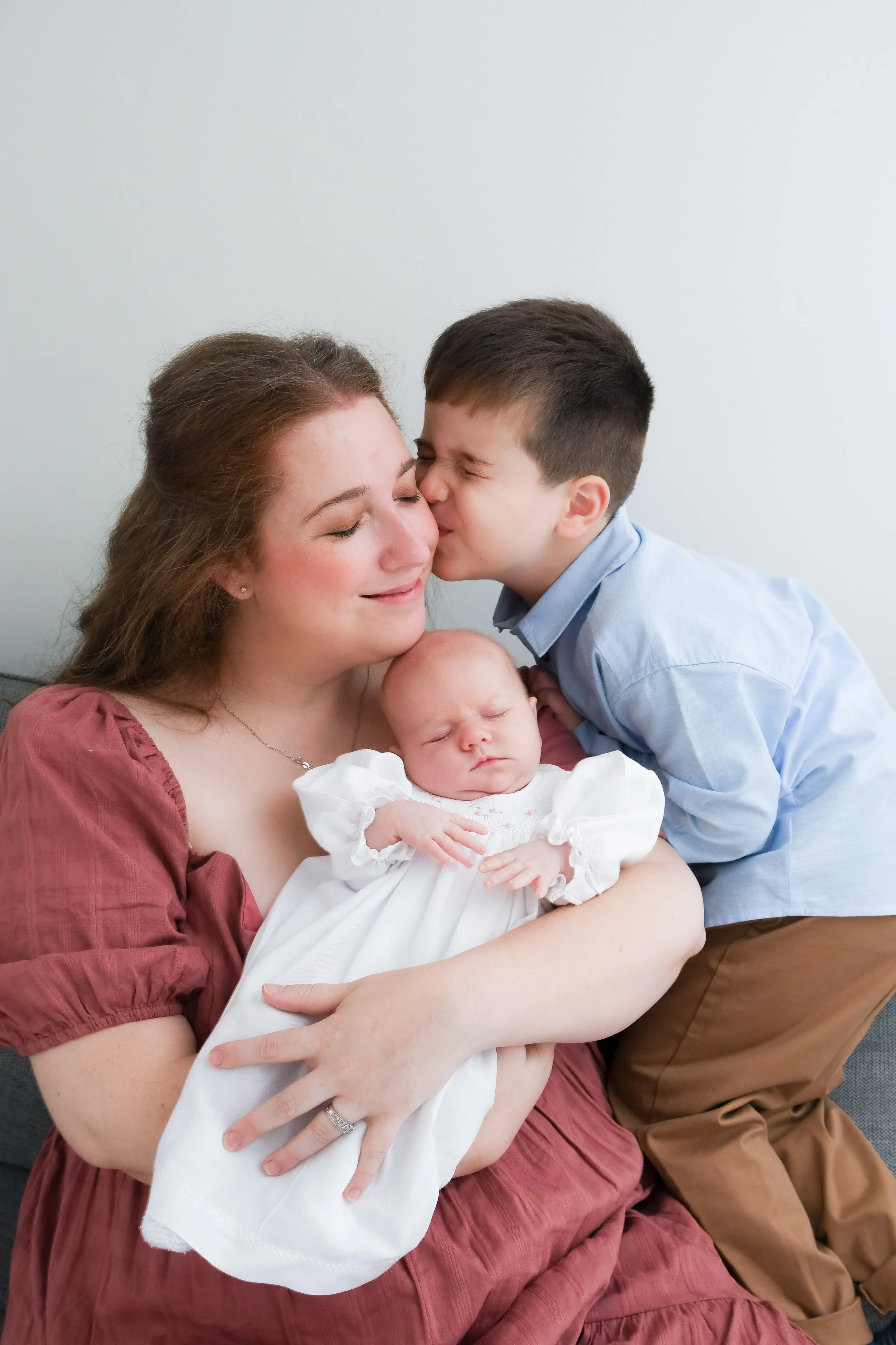 Three sessions, one growing family. From newborn snuggles to a wobbly first birthday and a cheeky toddler on the move, we’ll document how your family grows and changes over the months. Simple milestones, big personalities and all the little moments i